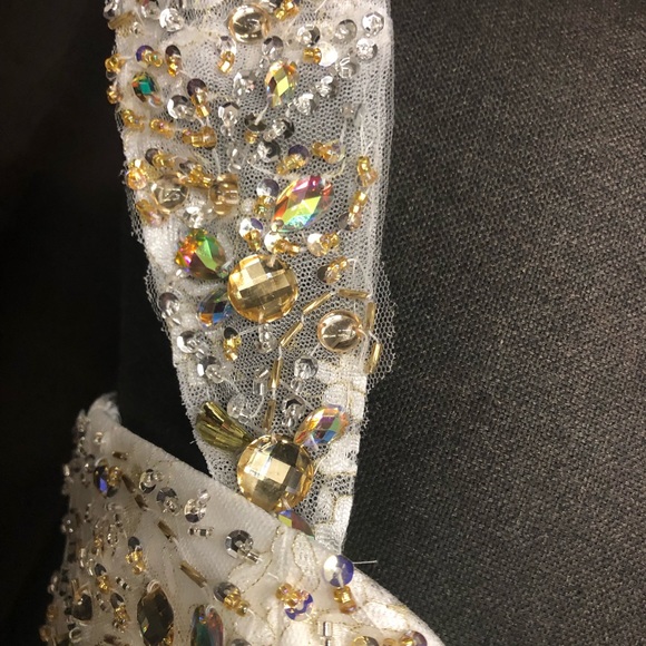 Wow $225 Either strapless or with straps Ivory Size 4 Pageants Gown by Envious - Picture 12 of 16